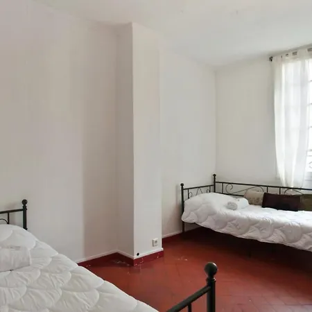 Apartment Charming And Large Duplex Flat With Beautiful Terrace In Avignon
